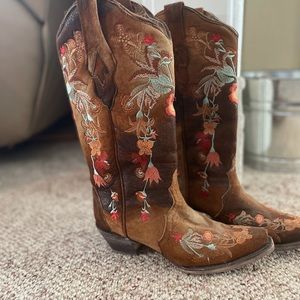 Womens Corral Chocolate Lamb Floral Boot A3597